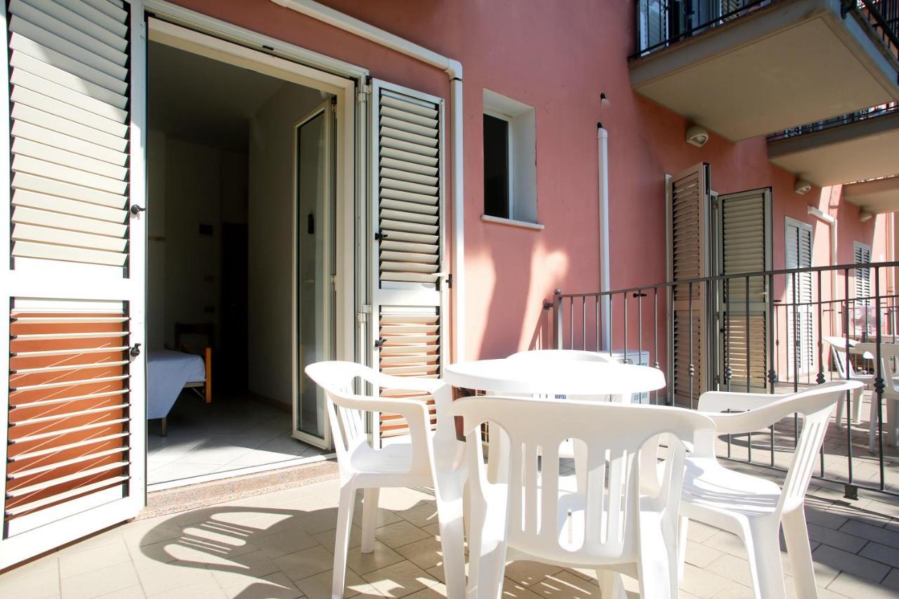 Hotel Serafini Misano Adriatico Exterior photo